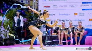 fabriano taglietti alice un nastro sfe01424 copia simone ferraro ph copia